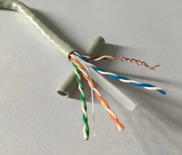 Cat5e vs Cat6: Key Differences in Ethernet Cables Explained 2026