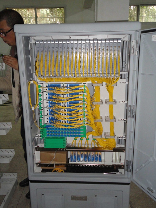 Maximizing Fiber Optic Cable Range: Ultimate Installation Guide